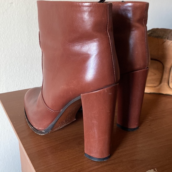 Prada Block Heel Donna Boots - Picture 10 of 10